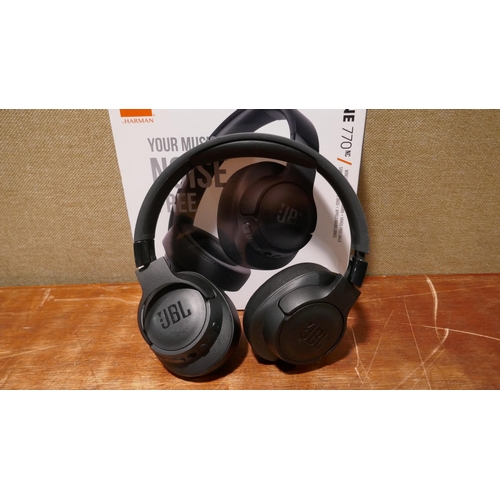 6124 - JBL Tune 770 Black Headphones (348-72) *This lot is subject to Vat