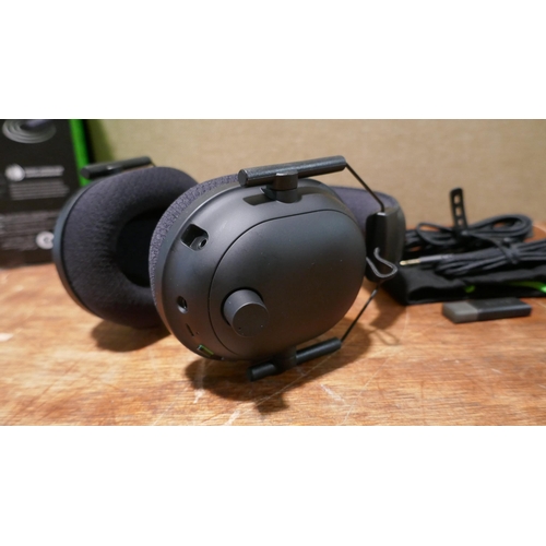 6133 - Razer Kraken Gaming Headset with box   (342-262) *This lot is subject to Vat