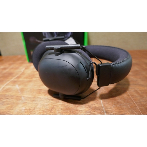 6137 - Razer Kraken Gaming Headset with box  (342-402) *This lot is subject to Vat