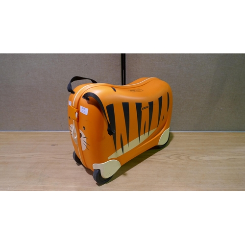 6378 - American Tourister Ride On Kids Suitcase  (348-361) *This lot is subject to Vat