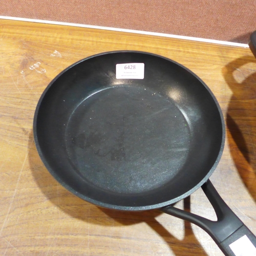 6428 - KitchenAid Frying Pans and Cast Iron Grill & Skillet  (342-316,318is lot is subject to Vat