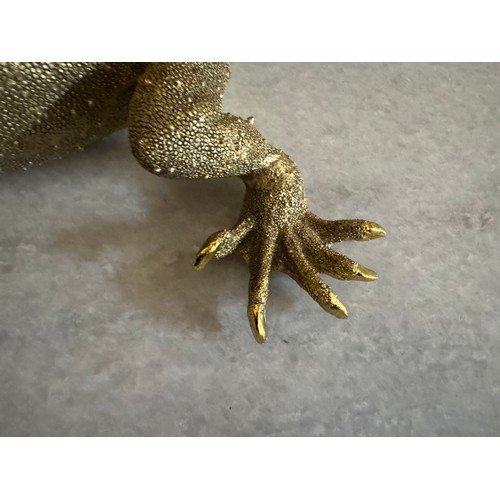 3056 - A gold lizard wall decoration, L 60cms (777017)   #