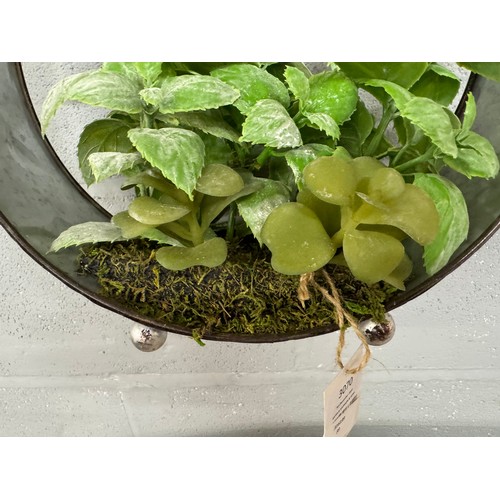 3070 - Faux green succulents in a round iron pot  - H 30cms (66554912)