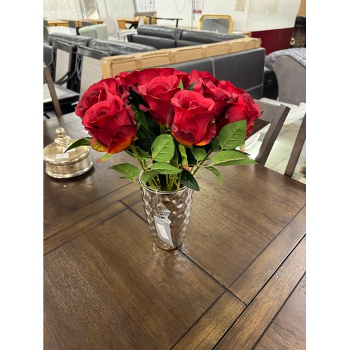 3209 - A spray of red faux Roses in a silver vase, H 40cms (54947410)   #