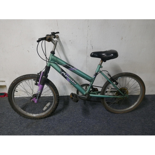 5285 - An Apollo Zealous 5 speed Shimano equipped front suspension hardtail girls mountain bike