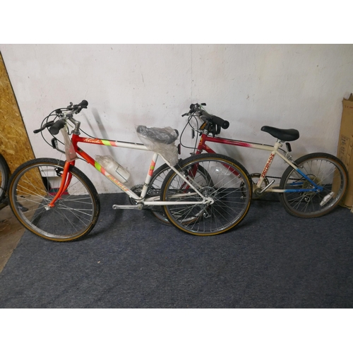 5298 - An Emmelle Nevada 15-speed childrens mountain bike and a Universal Cycles Matterhorn childrens mount... 