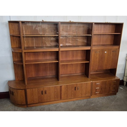 26 - A G-Plan Fresco teak room divider