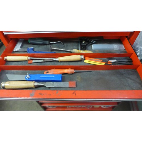 5032 - A Snap-On toolbox with a large quantity of tools including a Clarke 225pc circlip retaining spring s... 