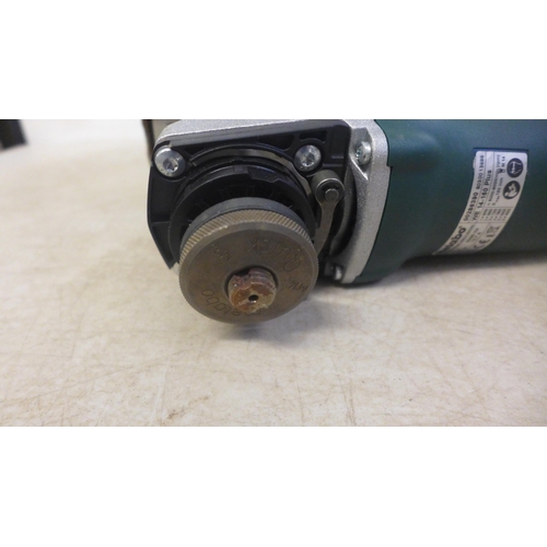 5013 - A Metabo WE14-150 Plus, 110V angle grinder, boxed and a Performance Power NLH260DS, 260W detail sand... 