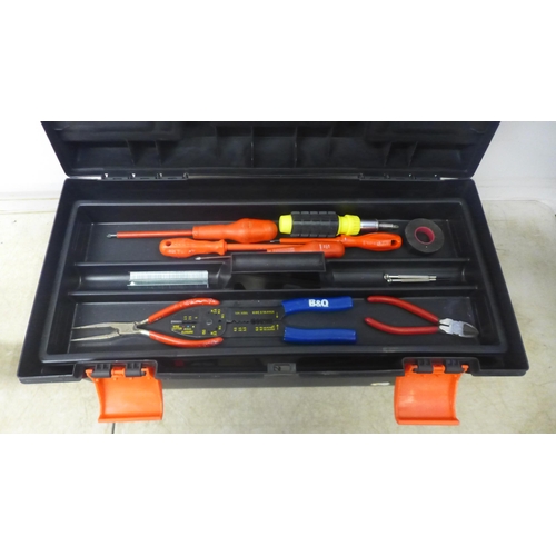 5025 - 5 boxes of various tools including saw, bow saws, safety knife, adjustable wrench, hammer, wire brus... 