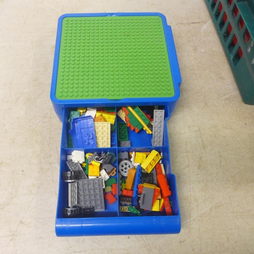 5070 - A quantity of LEGO