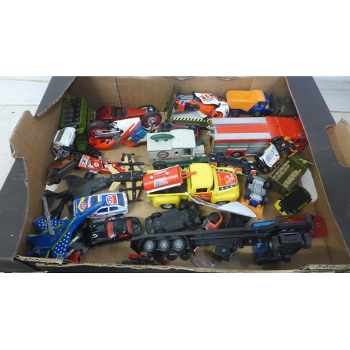 5087 - A collection of toy cars including die-cast