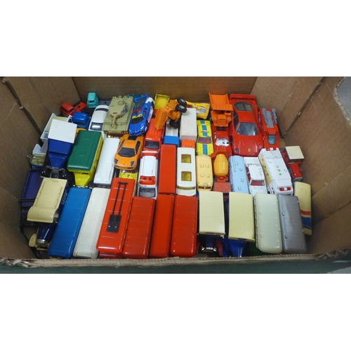 5089 - A quantity of die-cast model vehicles including Matchbox, Lledo, Corgi and Tomica