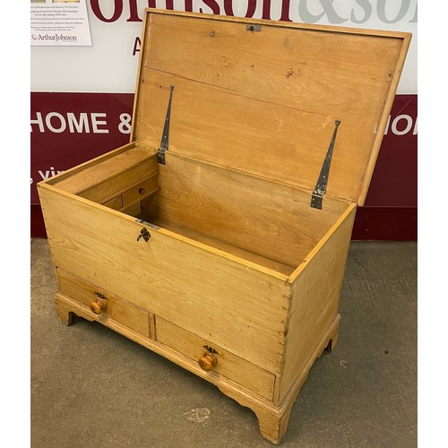 97 - A George III pine mule chest