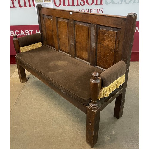 119 - A George III oak settle