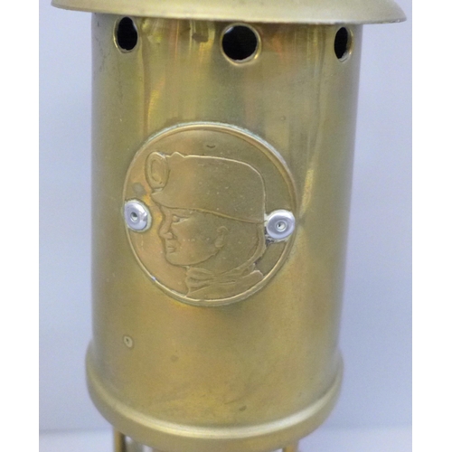 2080 - A brass miners lamp