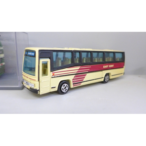 2081 - Eight die-cast model buses including Corgi and Matchbox