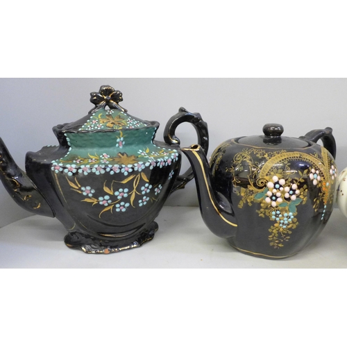 2083 - A collection of Victorian tea pots