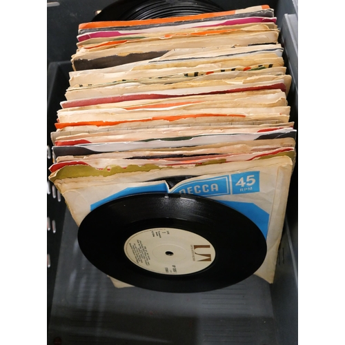 2100 - A collection of 45rpm 7