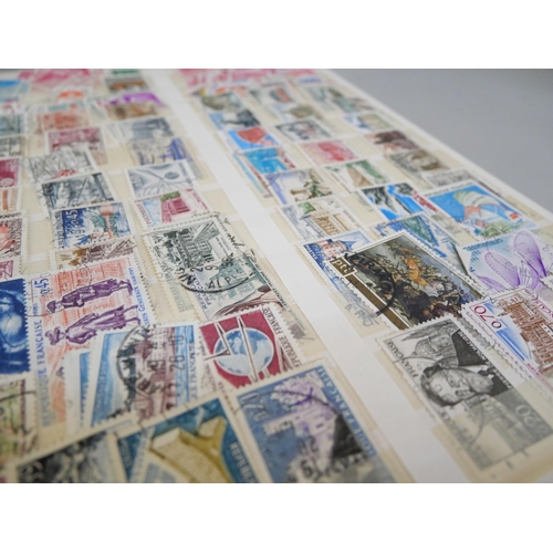 2123 - Stamps; a duplicated stock of French stamps, earlier onwards in stockbook