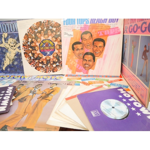 2130 - Music memorabilia; a collection of Motown albums, 7