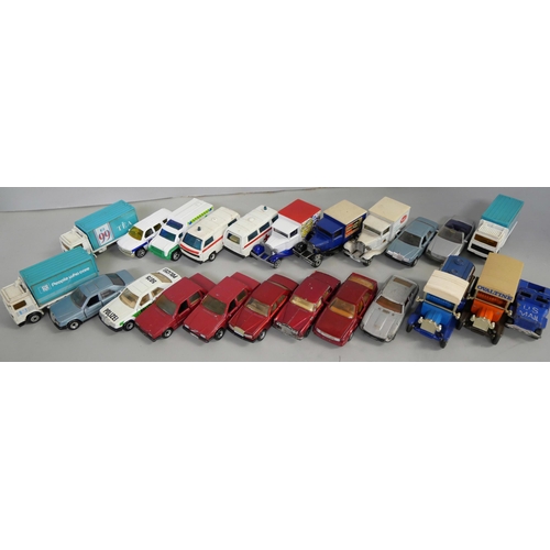 2146 - A collection of Matchbox die-cast model vehicles