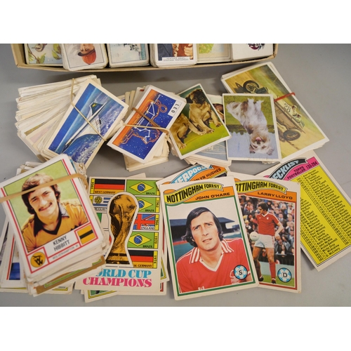 2147 - A collection of cigarette cards and collectors cards, some Panini 78 and later