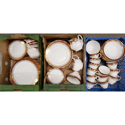 2274 - A collection of Duchess 'Winchester' dinnerware **PLEASE NOTE THIS LOT IS NOT ELIGIBLE FOR IN-HOUSE ... 