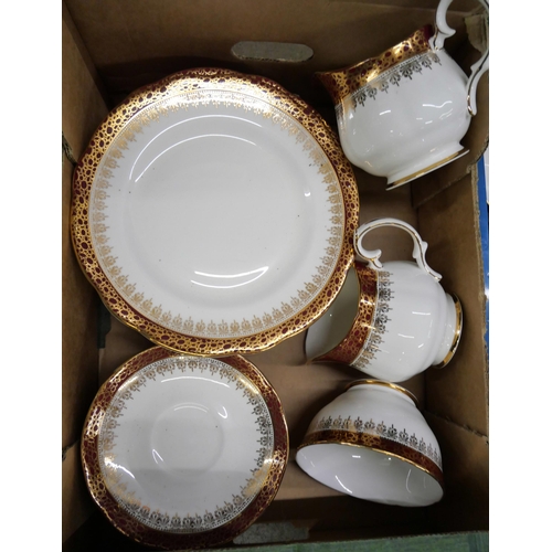 2274 - A collection of Duchess 'Winchester' dinnerware **PLEASE NOTE THIS LOT IS NOT ELIGIBLE FOR IN-HOUSE ... 