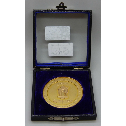 7021 - A hallmarked 9ct gold medallion - 'Poster Competition - Business and Advertising Exhibition, Birming... 