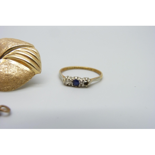 7024 - Two pairs of 9ct gold earrings, a single 9ct gold earring and an 18ct gold and platinum set ring, la... 