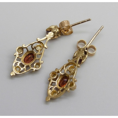 7062 - A pair of 9ct gold Victorian style drop earrings, 2.8g