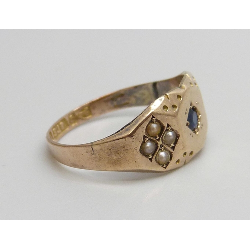 7066 - A Victorian 9ct gold ring, Chester 1886, 1.6g, K