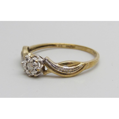 7068 - A 9ct gold and diamond solitaire ring, 1.5g, O/P