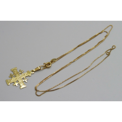 7082 - An 18ct gold Jerusalem cross pendant on a fine 18ct gold box link chain, 3.3g, chain 50cm