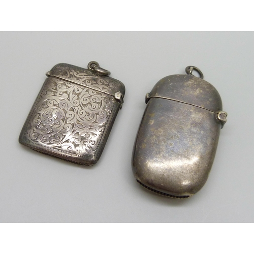 7109 - A silver vesta case, 17g, and a larger silver plated vesta case