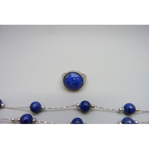 7113 - A silver and lapis lazuli necklace and ring, 19g, ring size P