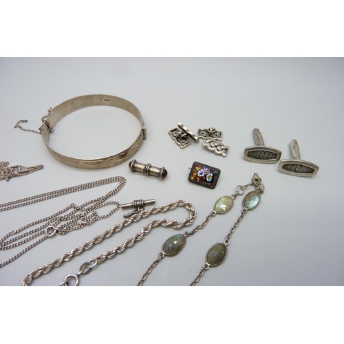 7126 - A collection of silver jewellery, 82g