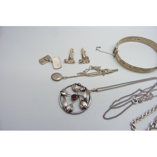 7126 - A collection of silver jewellery, 82g