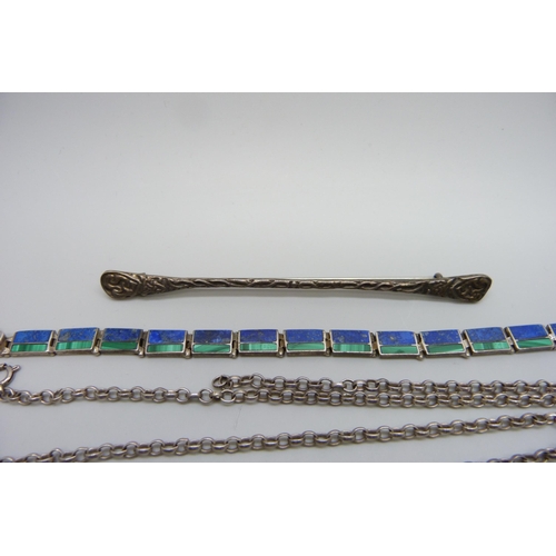 7141 - A silver bar brooch, a silver ingot, a silver belcher chain and a silver and malachite/lapis lazuli ... 