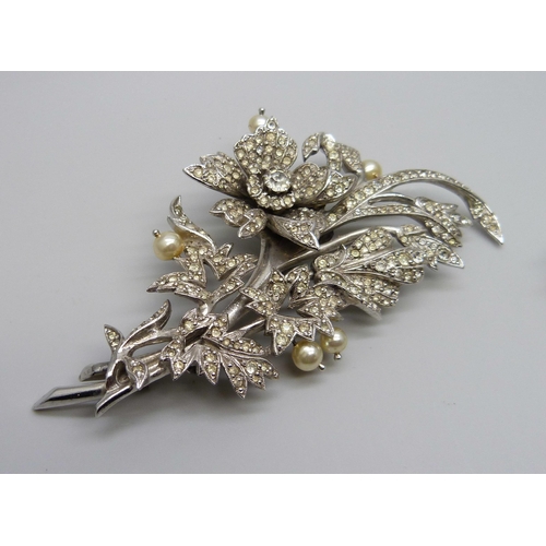 7178 - A Mitchel Maer for Christian Dior En Tremblant 1950s brooch with matching earrings