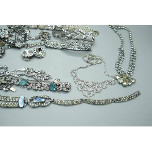 7187 - A collection of paste set costume jewellery