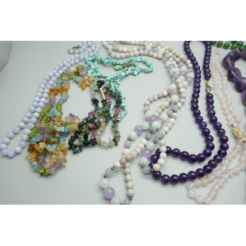 7212 - A collection of semi-precious stone jewellery