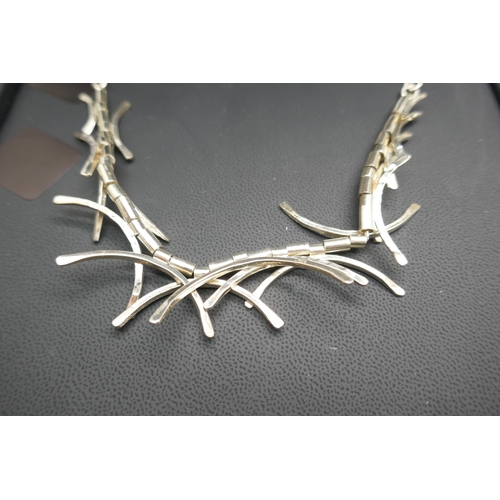 7224 - A 925 sterling silver handmade necklace by Cavandish French, 51.4g