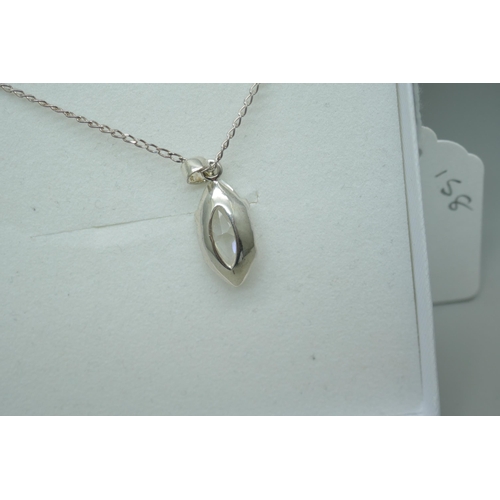 7244 - A silver and cubic zirconia pendant, 5.4g