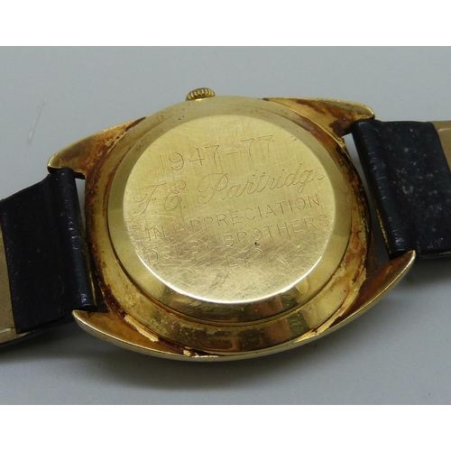 7269 - An 18ct gold Zenith automatic 28800 wristwatch, with original box and papers, case back bears inscri... 