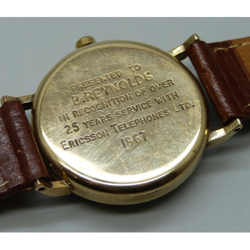 7278 - A 9ct gold cased Vertex Revue wristwatch, the case back bears inscription dated 1967, 31mm case