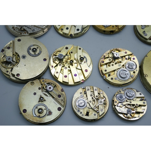 7311 - Pocket watch movements and dials