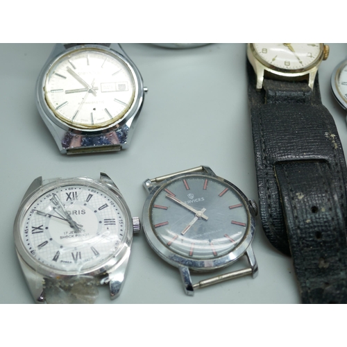 7316 - A collection of mechanical wristwatches