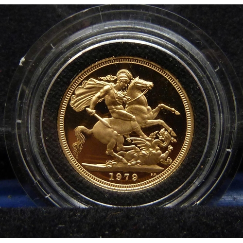 7327 - A full sovereign, 1979, cased